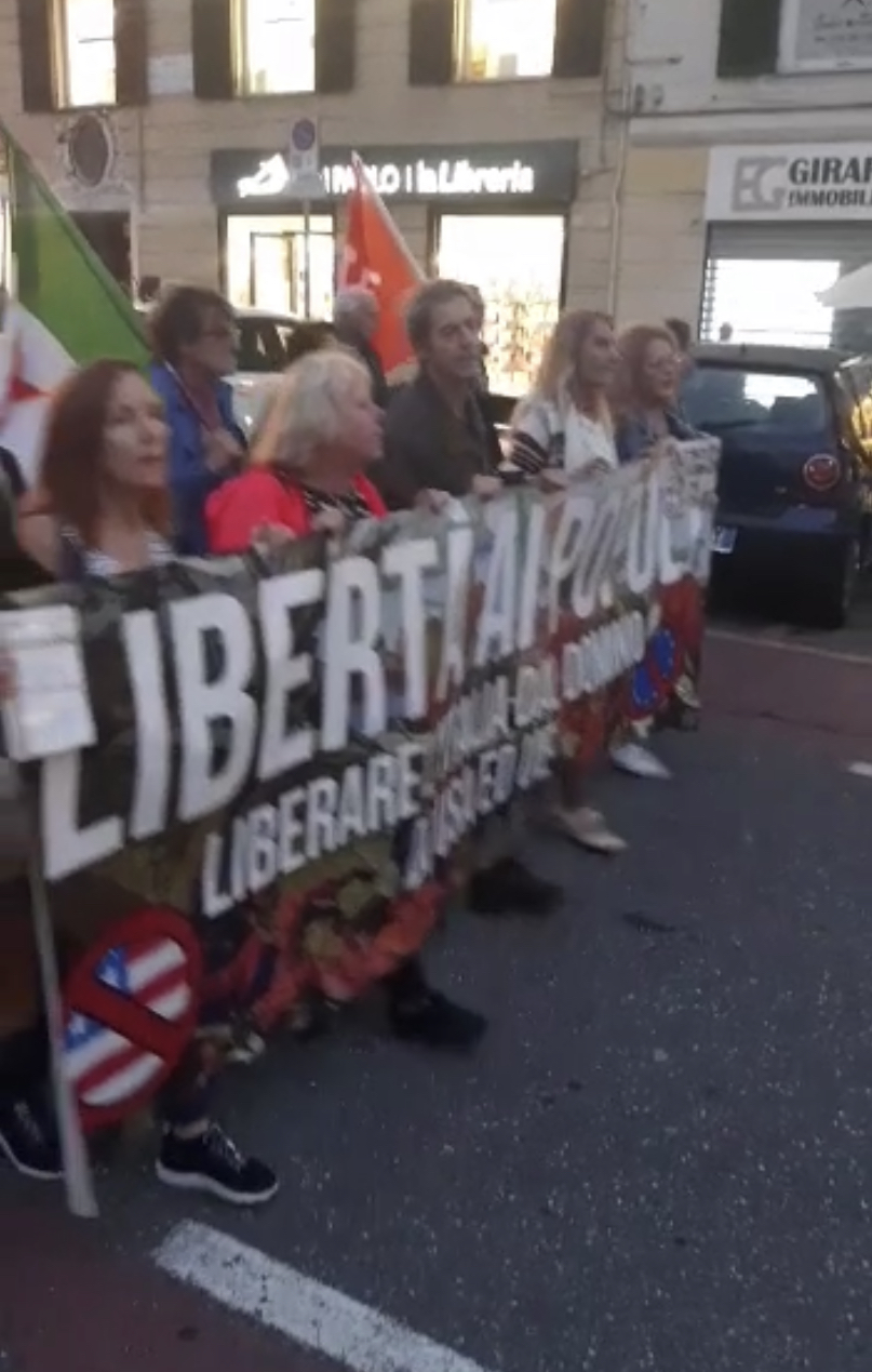 Oggi, Genova: libertà per i popoli!