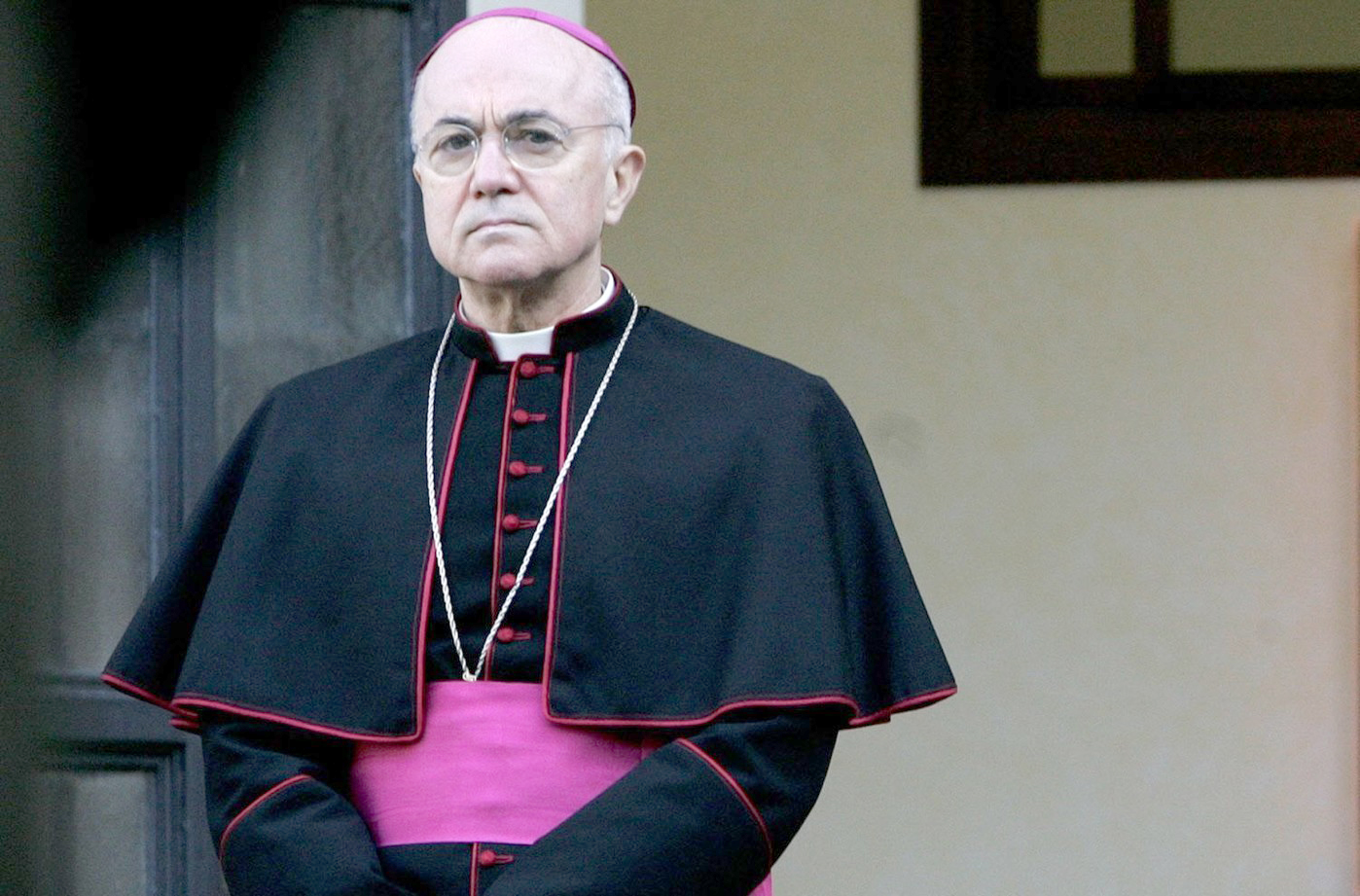 Monsignor Viganò contro il Wef