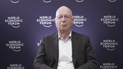 Klaus Schwab: 'Dio è morto' e il WEF sta 'acquisendo poteri divini'