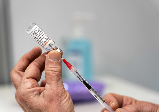 I “vaccini” in pacco-dono a Pechino e quella miserabile ipocrisia di Bruxelles. Cronaca di un insulto ai cinesi (e alle nostre intelligenze)