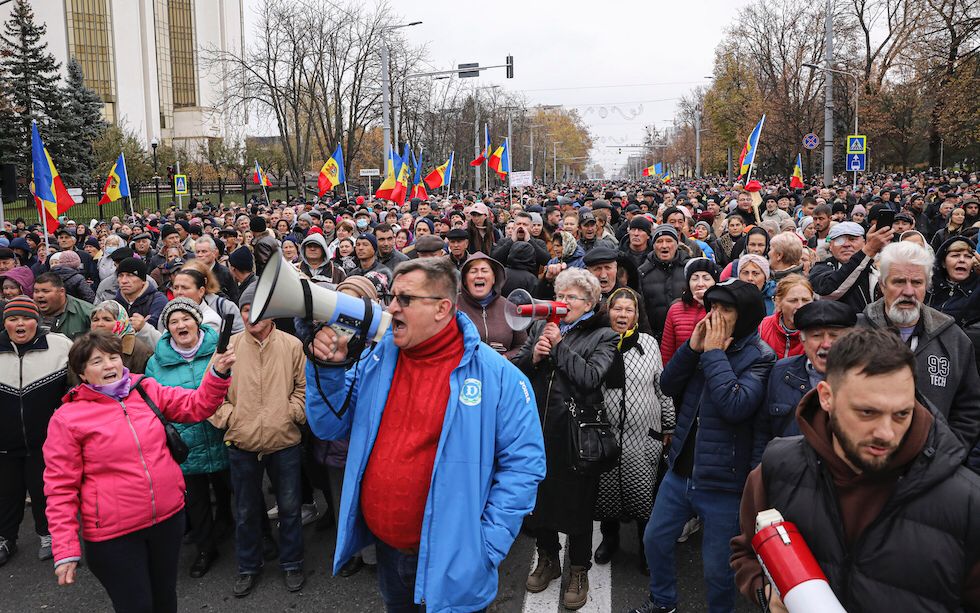 Moldavia: il popolo in marcia contro il governo filo-europeo, per la libertà e la sovranità