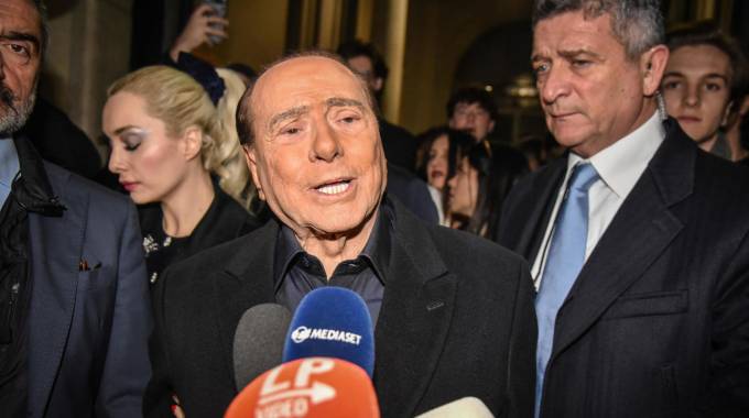 Berlusconi dimostra