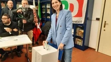ITALIA LIBERA: LA VITTORIA DELLA ELLY SCHLEIN È LA VITTORIA DELLA SINISTRA FUCSIA, ARCOBALENO E ZTL!