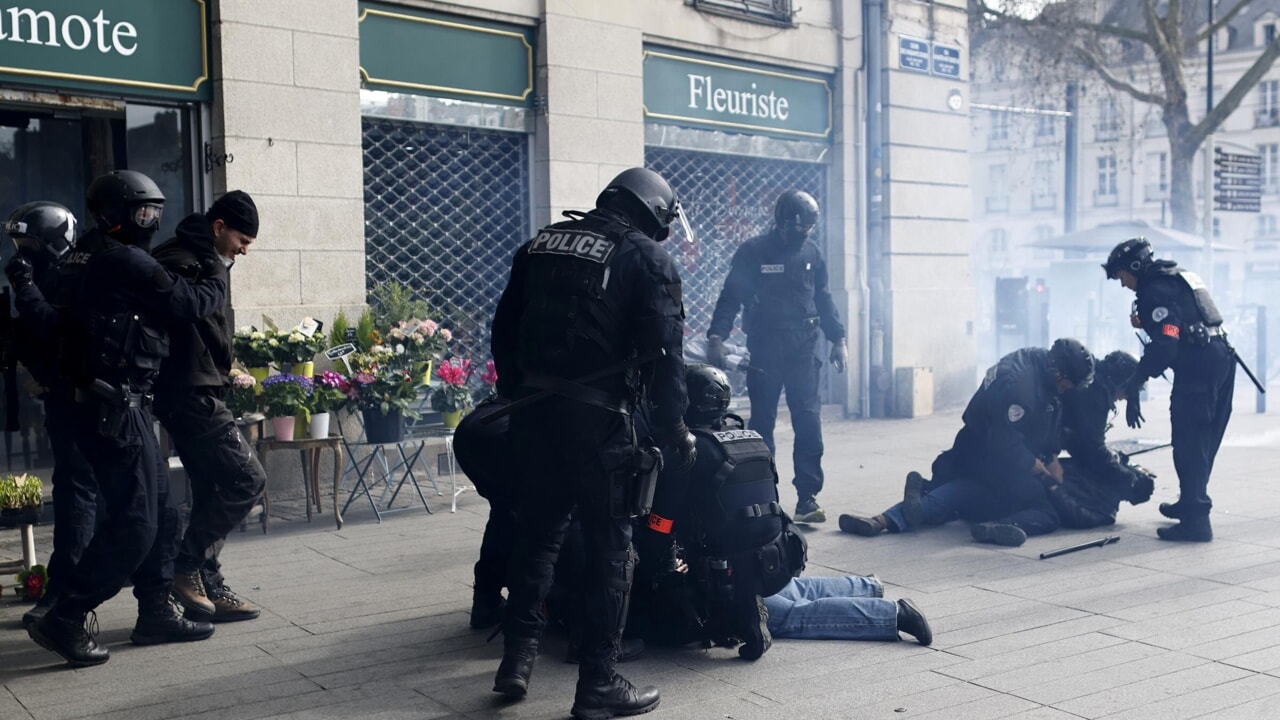 In Francia è guerra civile! Ma i media italiani ed occidentali tacciono…