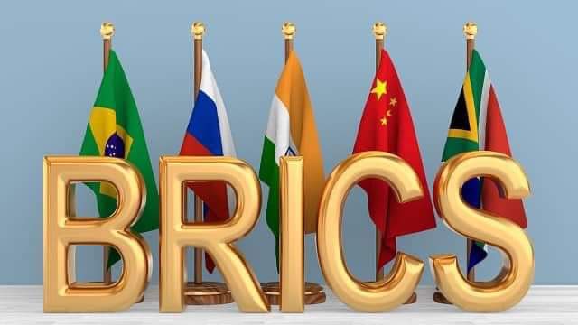 C’è la folla alla porta dei BRICS!